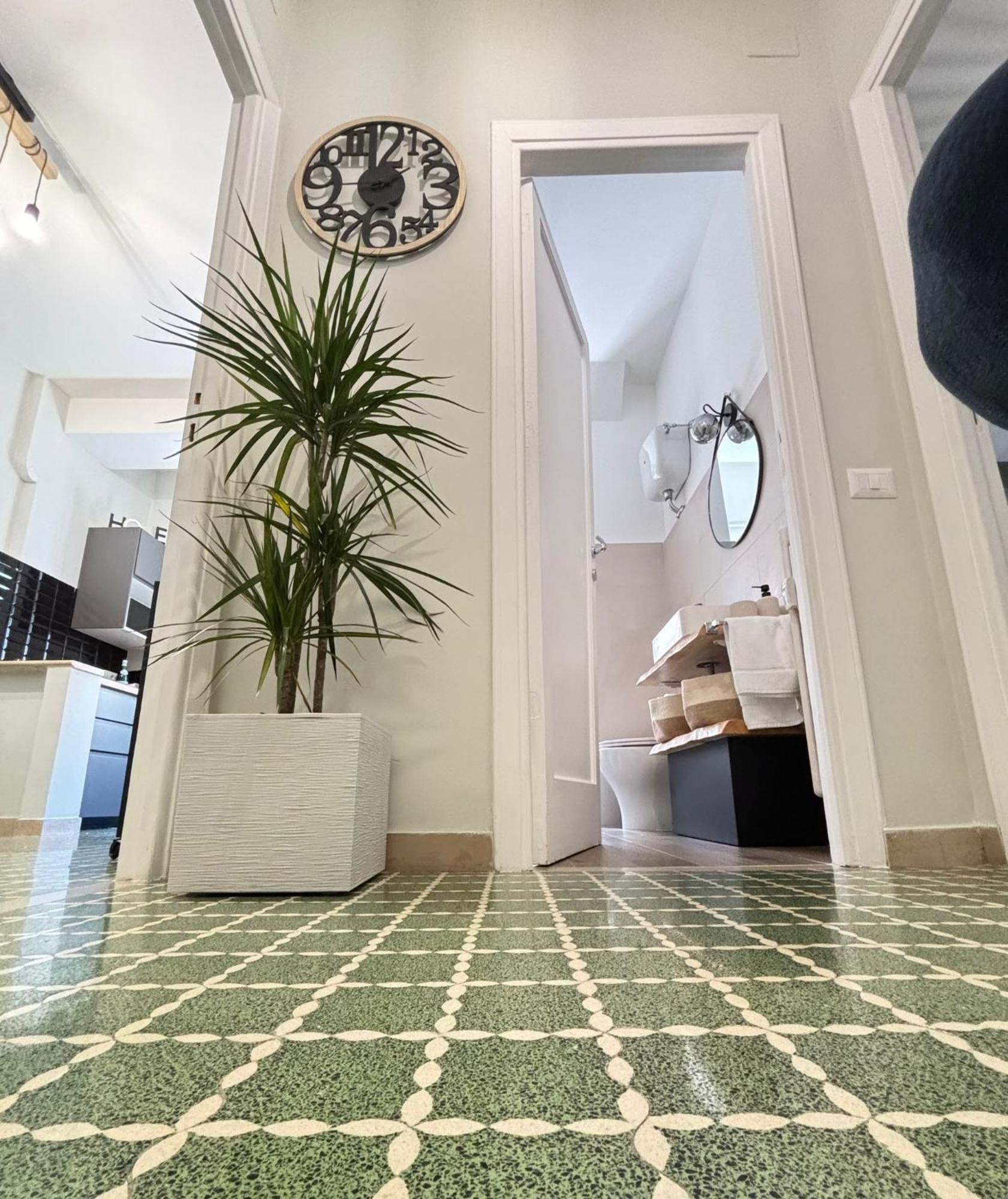 Bright Apartment Near San Pietro Rome Exterior photo